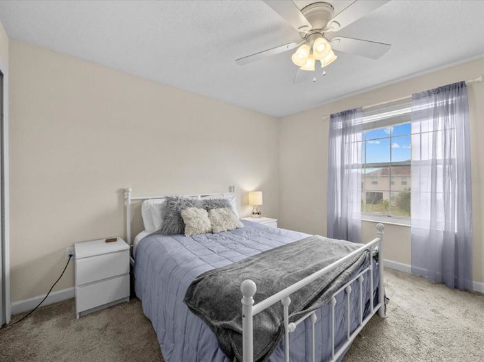 Image No.32-5 Bed Property for sale