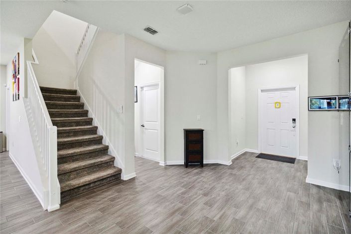 Image No.10-3 Bed Property for sale