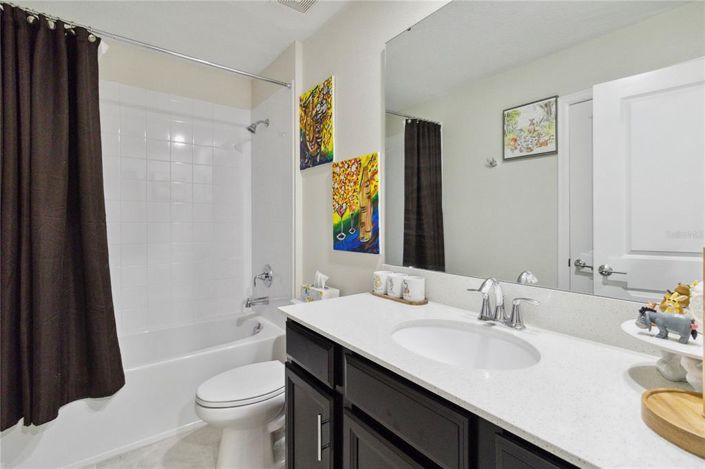 Image No.19-3 Bed Property for sale