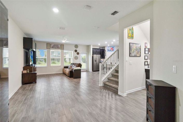 Image No.3-3 Bed Property for sale