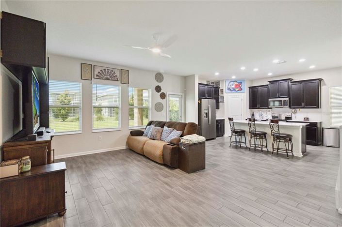 Image No.4-3 Bed Property for sale