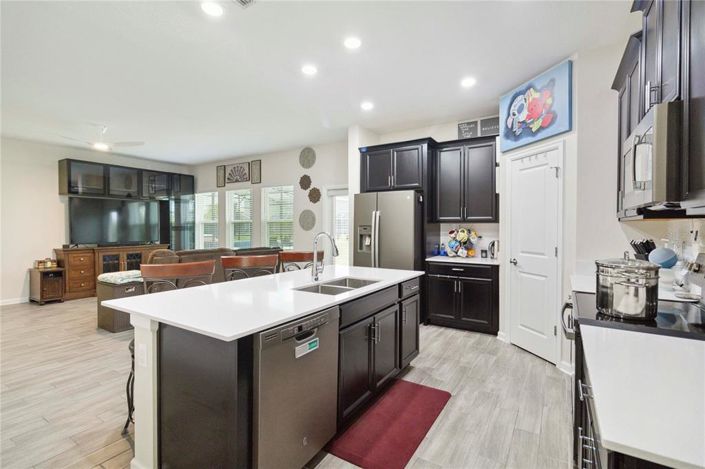 Image No.7-3 Bed Property for sale