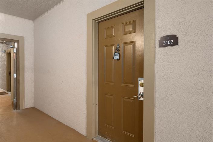 Image No.18-2 Bed Property for sale