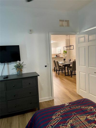 Image No.30-2 Bed Property for sale