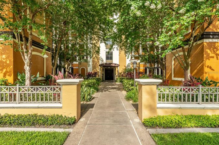 Image No.21-3 Bed Property for sale