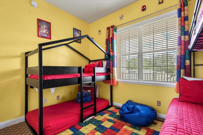 Image No.17-3 Bed Property for sale