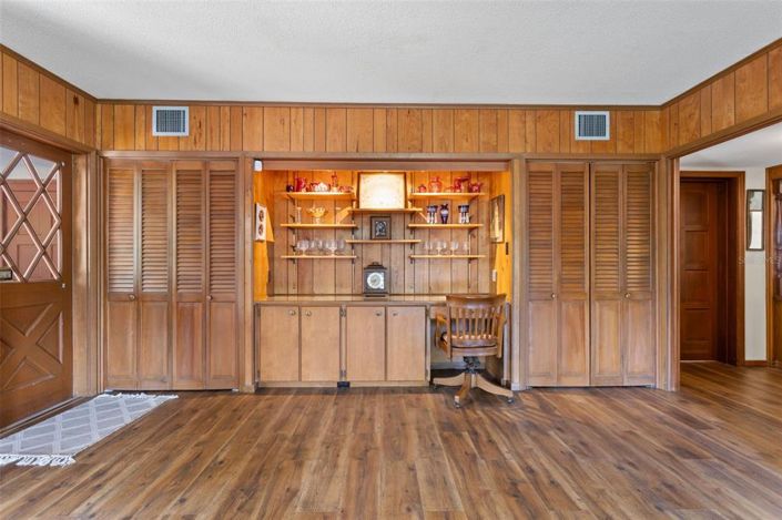 Image No.12-4 Bed Property for sale