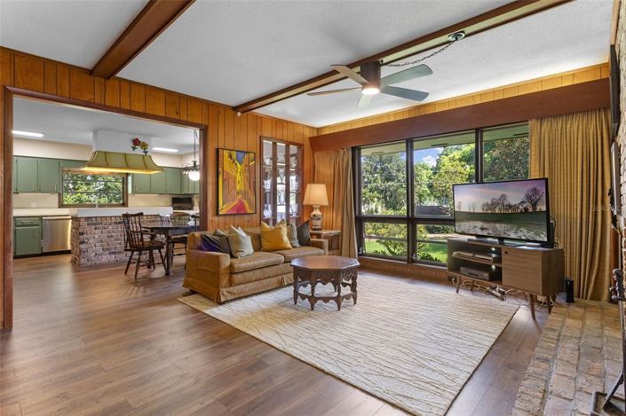 Image No.14-4 Bed Property for sale