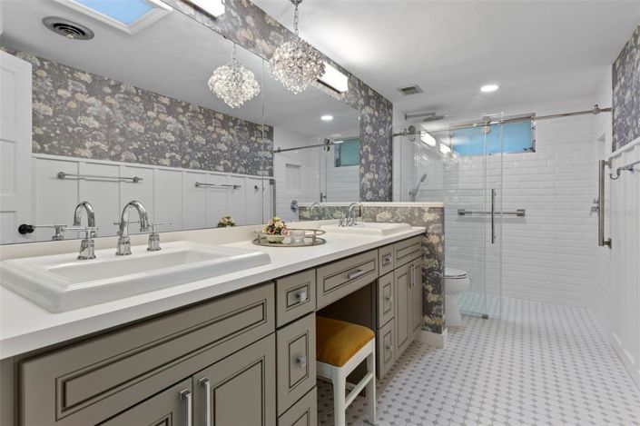 Image No.25-4 Bed Property for sale