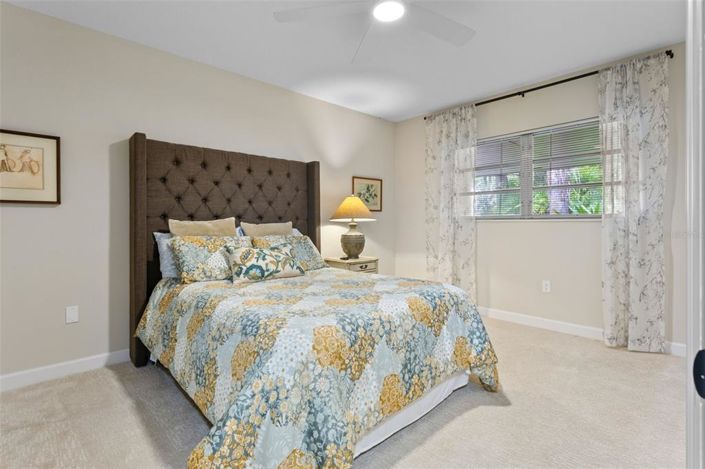 Image No.32-4 Bed Property for sale