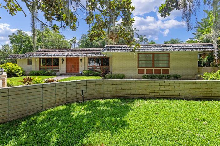 Image No.50-4 Bed Property for sale