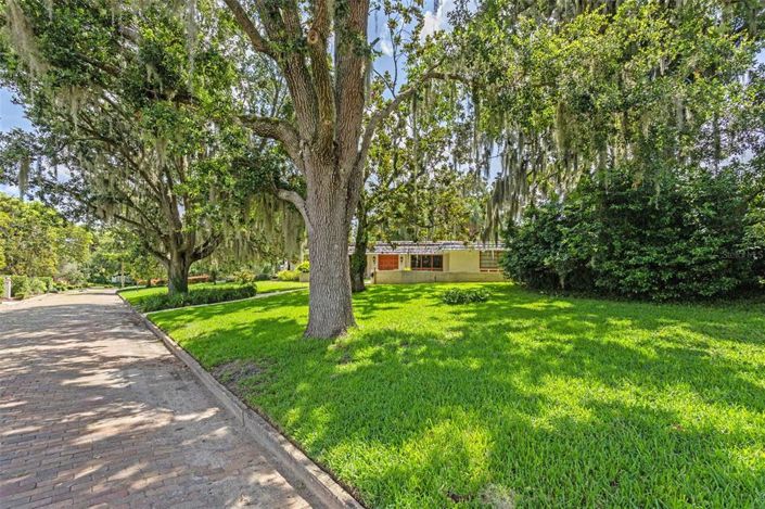 Image No.54-4 Bed Property for sale