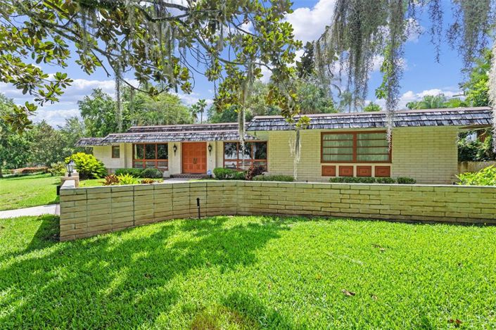 Image No.56-4 Bed Property for sale