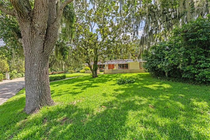 Image No.58-4 Bed Property for sale