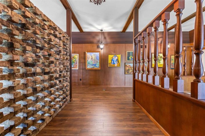 Image No.7-4 Bed Property for sale