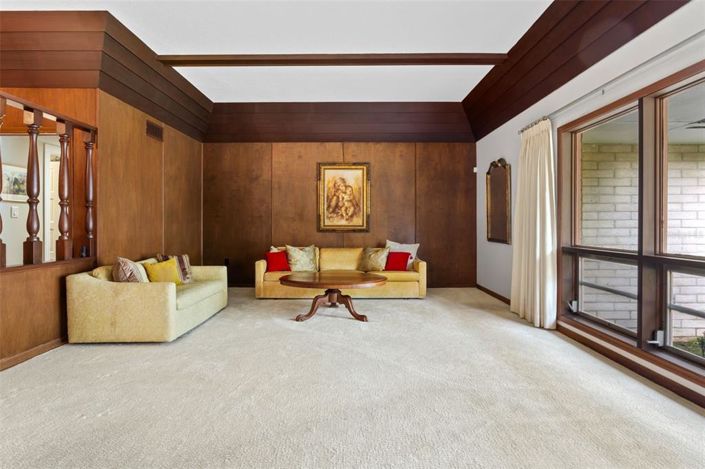 Image No.9-4 Bed Property for sale