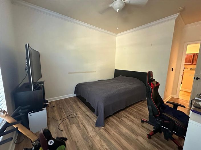 Image No.18-2 Bed Property for sale