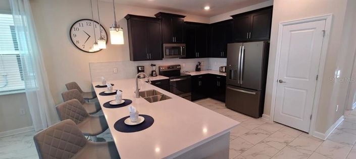 Image No.4-7 Bed Property for sale