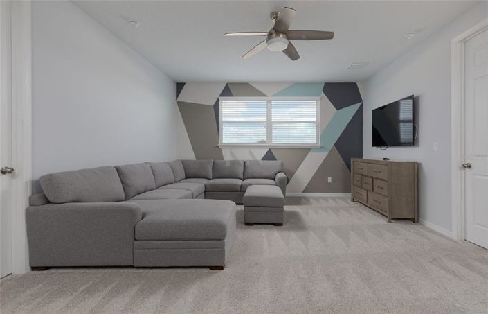 Image No.8-5 Bed Property for sale