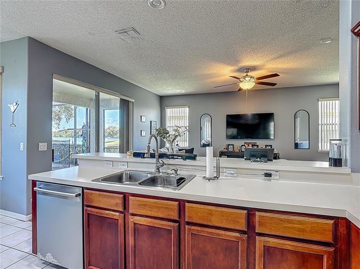 Image No.10-4 Bed Property for sale