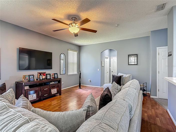 Image No.14-4 Bed Property for sale