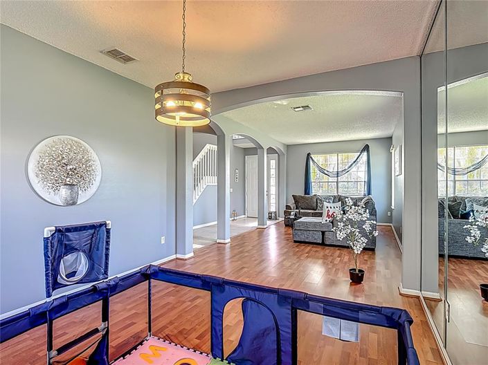 Image No.23-4 Bed Property for sale