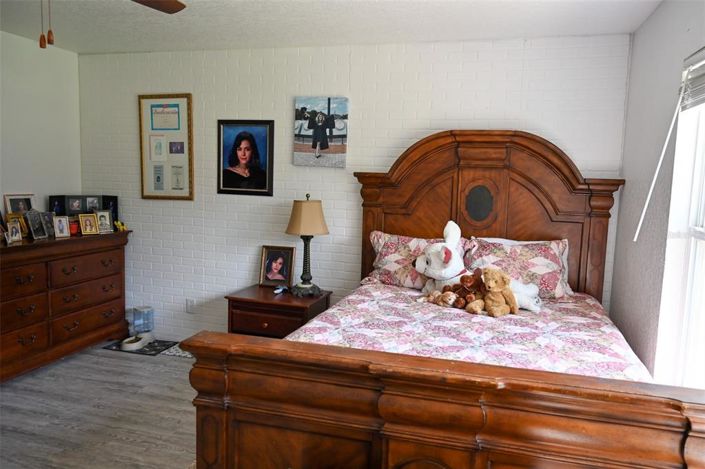 Image No.24-3 Bed Property for sale