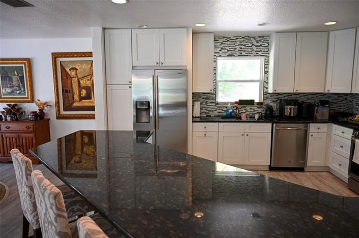 Image No.7-3 Bed Property for sale