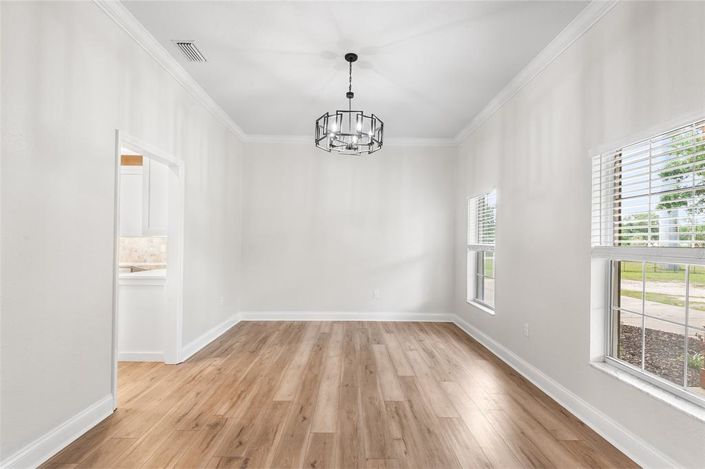 Image No.18-4 Bed Property for sale