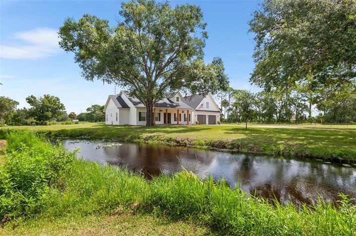 Image No.3-4 Bed Property for sale