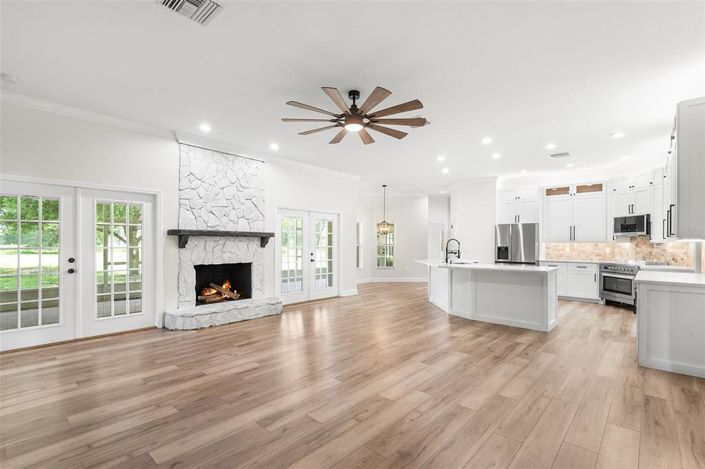 Image No.7-4 Bed Property for sale