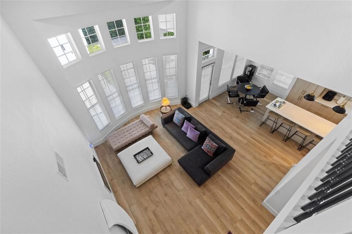 Image No.53-6 Bed Property for sale