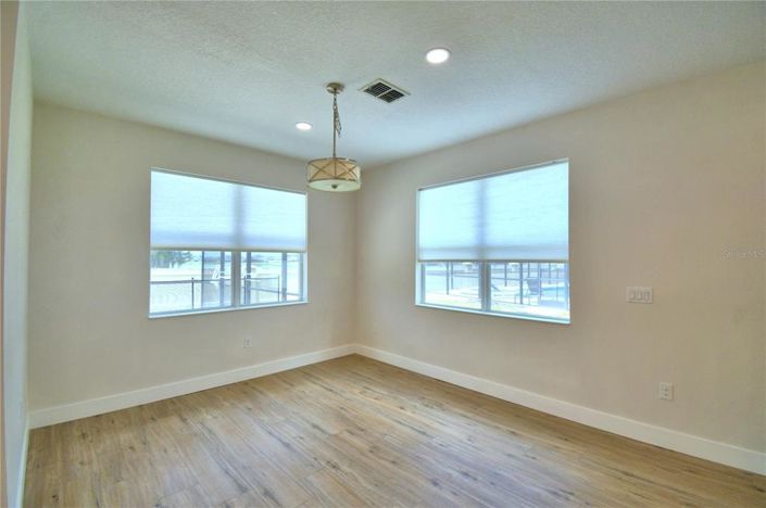 Image No.14-5 Bed Property for sale