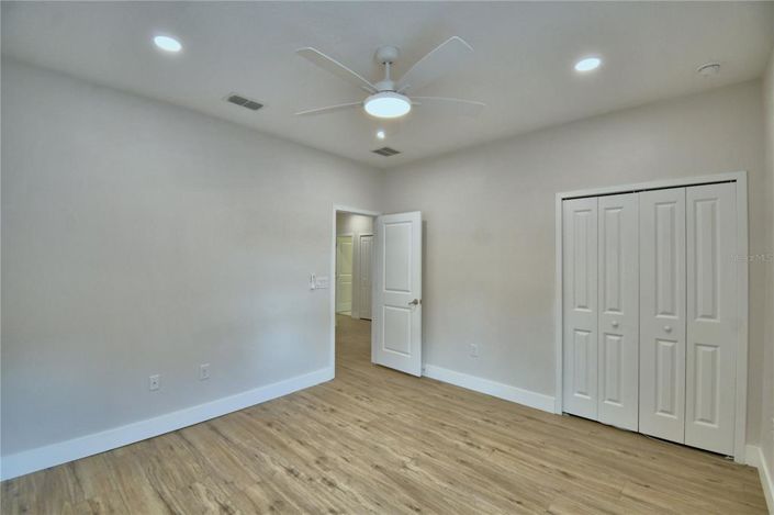 Image No.46-5 Bed Property for sale