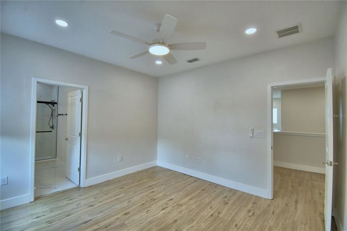 Image No.47-5 Bed Property for sale