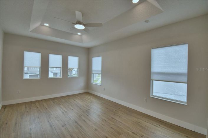 Image No.58-5 Bed Property for sale