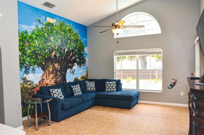 Image No.10-4 Bed Property for sale