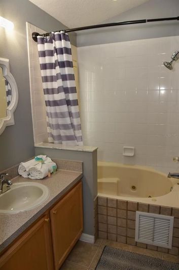 Image No.14-4 Bed Property for sale