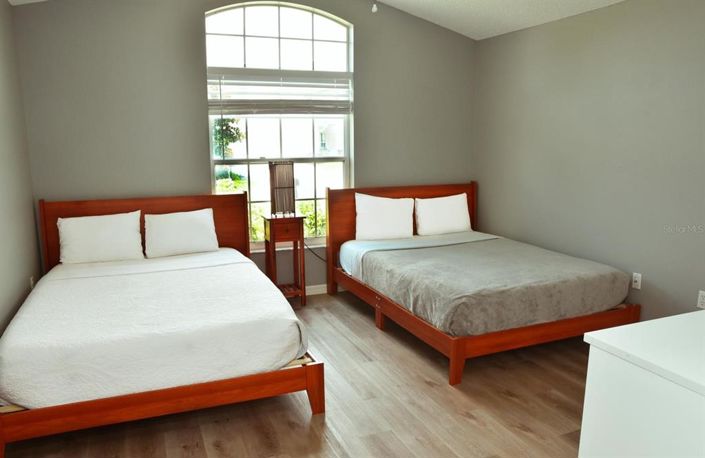 Image No.5-4 Bed Property for sale