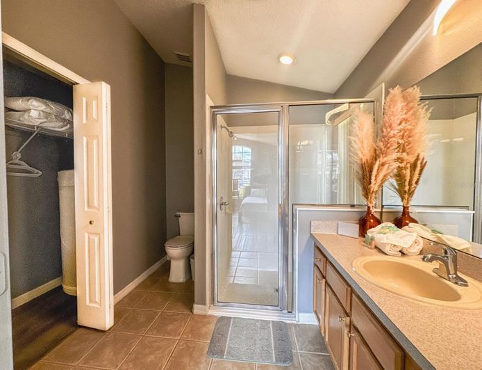 Image No.6-4 Bed Property for sale