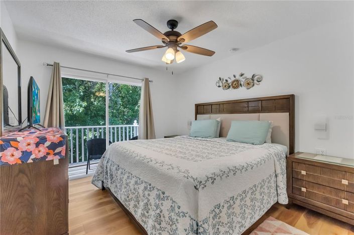 Image No.10-3 Bed Townhouse for sale