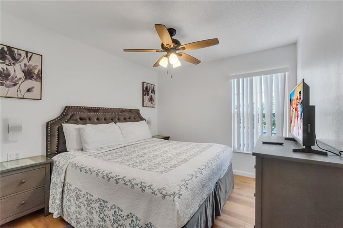 Image No.8-3 Bed Townhouse for sale