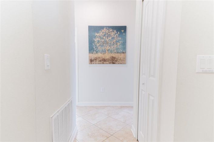 Image No.24-4 Bed Property for sale