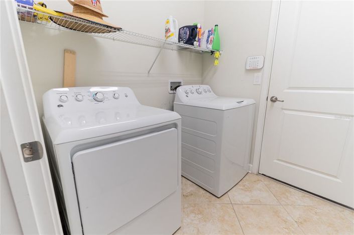 Image No.37-4 Bed Property for sale