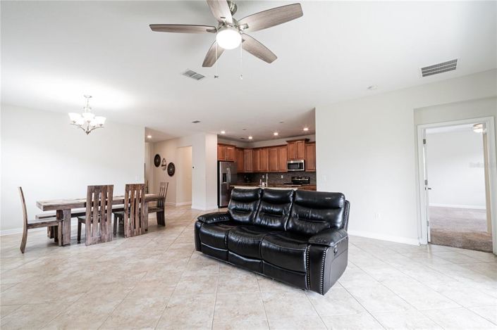 Image No.4-4 Bed Property for sale