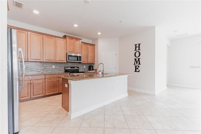 Image No.8-4 Bed Property for sale