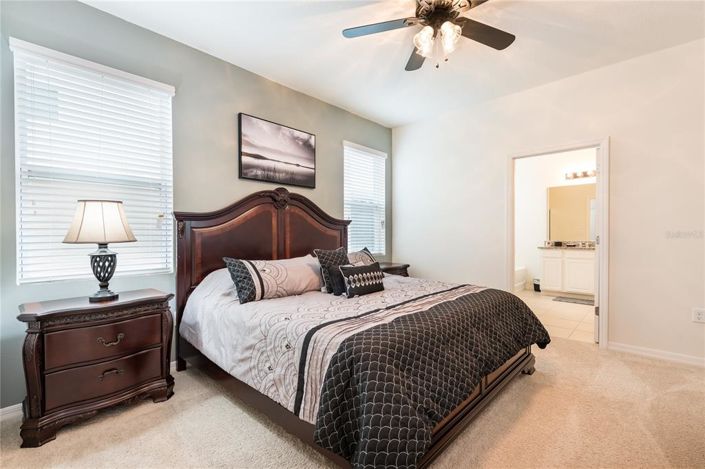 Image No.13-6 Bed Property for sale