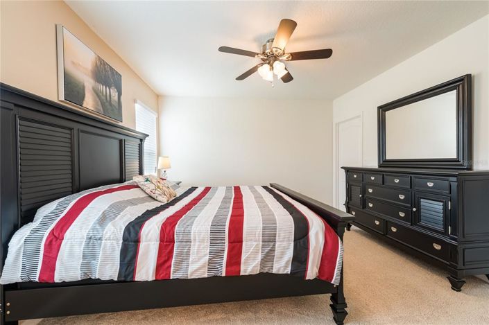 Image No.23-6 Bed Property for sale