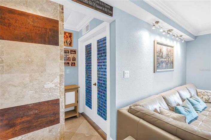 Image No.11-2 Bed Property for sale