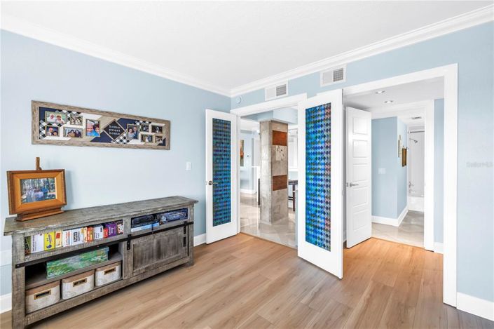 Image No.14-2 Bed Property for sale